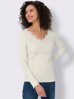 T-shirt en v look original et romantique