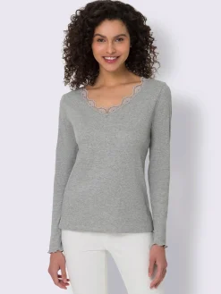 T-shirt en v look original et romantique