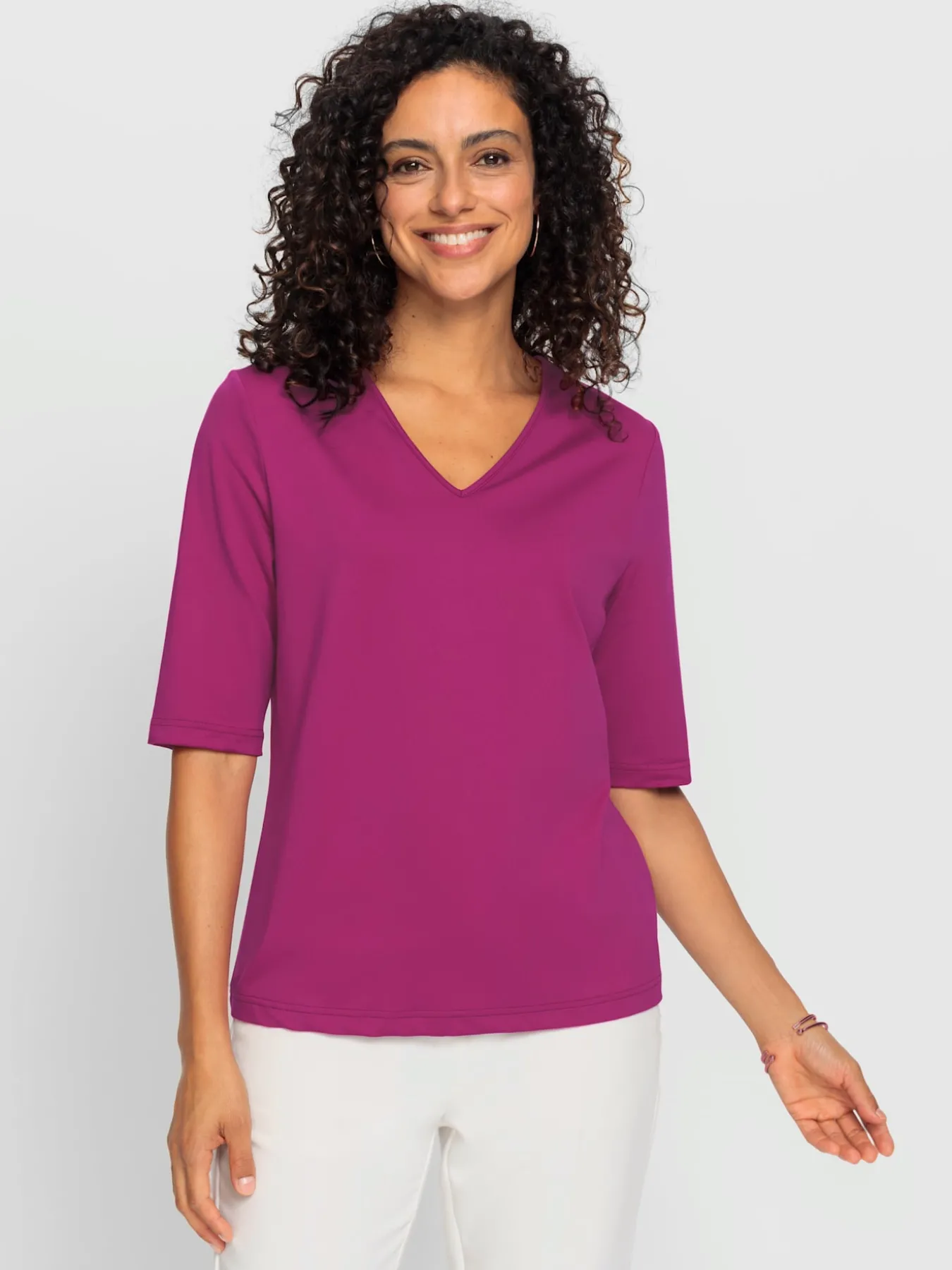 T-shirt en v toucher doux et agréable