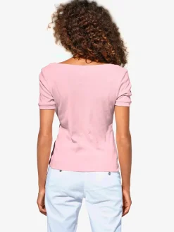 T-shirt grande encolure carrée