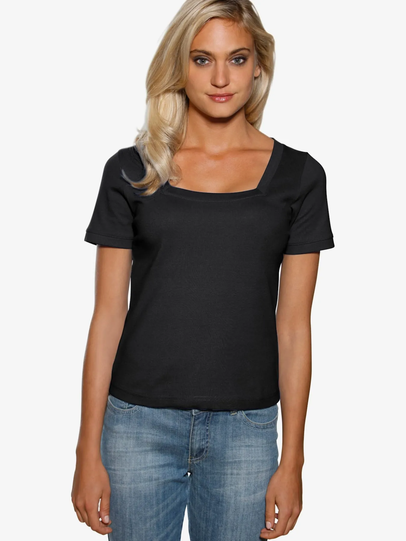 T-shirt grande encolure carrée