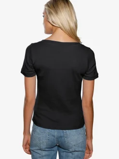 T-shirt grande encolure carrée