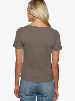 T-shirt grande encolure carrée