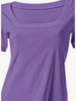 T-shirt grande encolure carrée