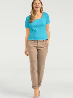 T-shirt grande encolure carrée