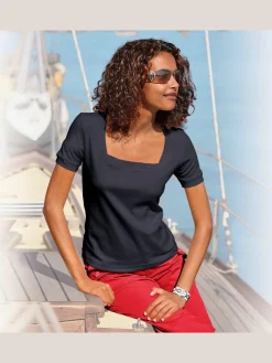 T-shirt grande encolure carrée