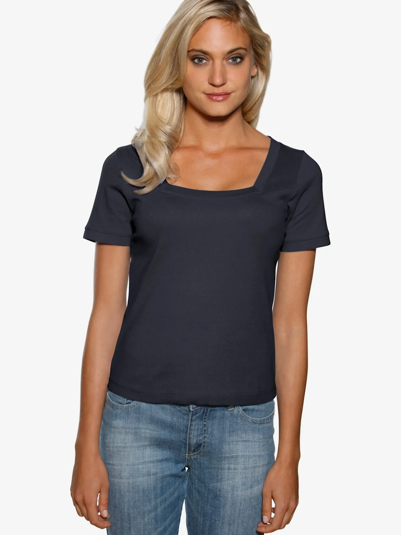 T-shirt grande encolure carrée