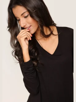T-shirt long pointes tendance à la finition