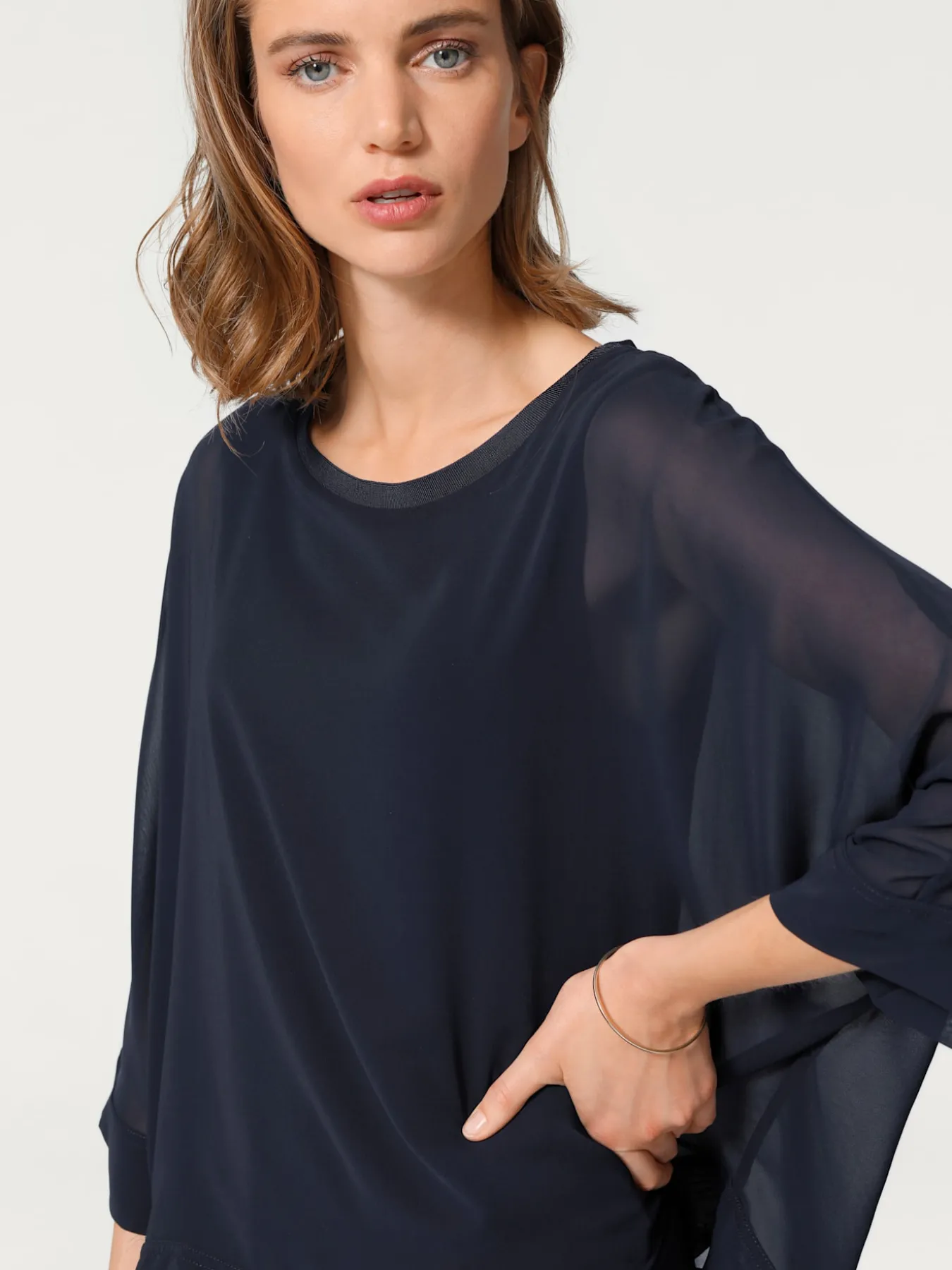 T-shirt look ample tendance