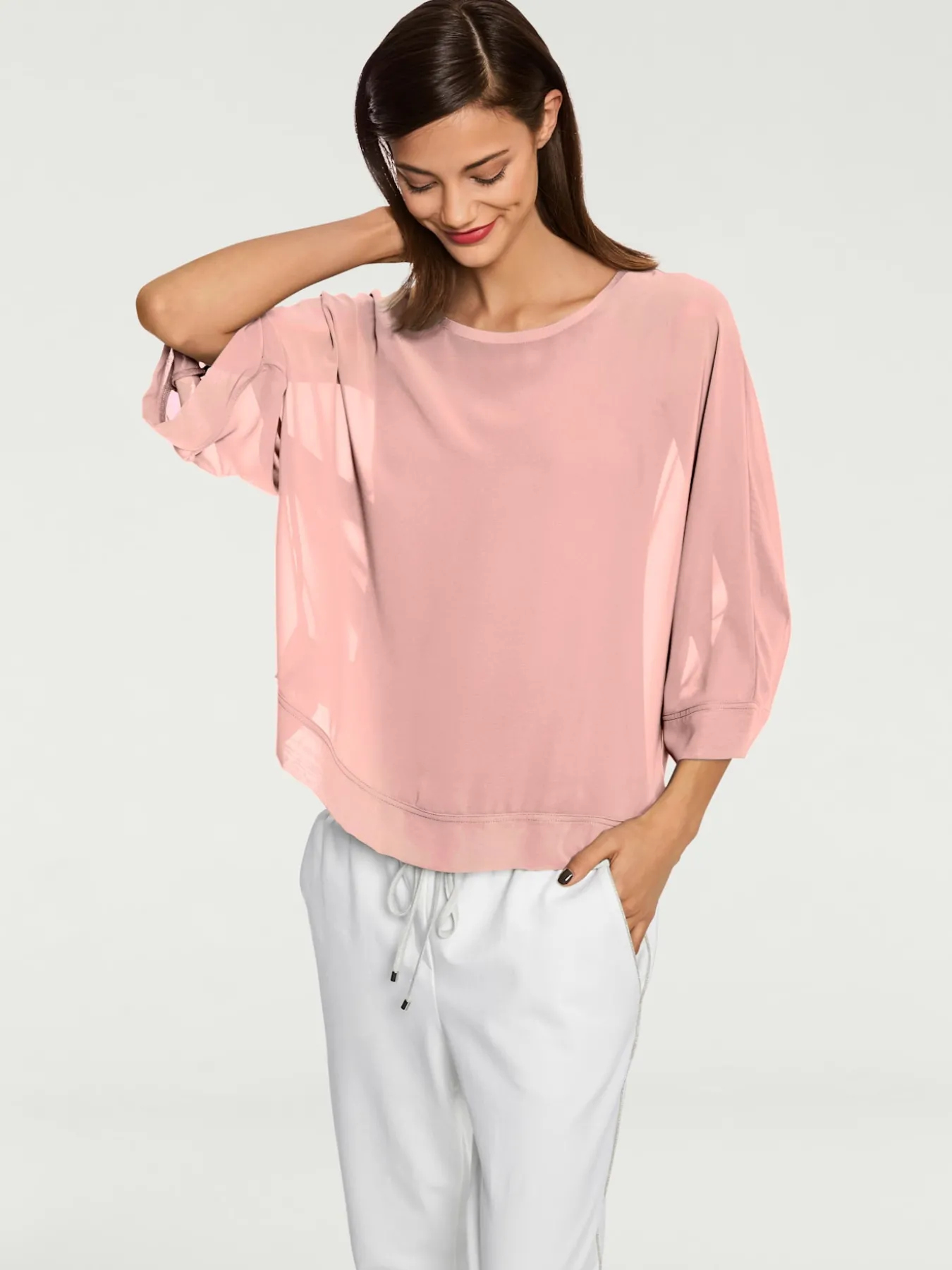 T-shirt look ample tendance