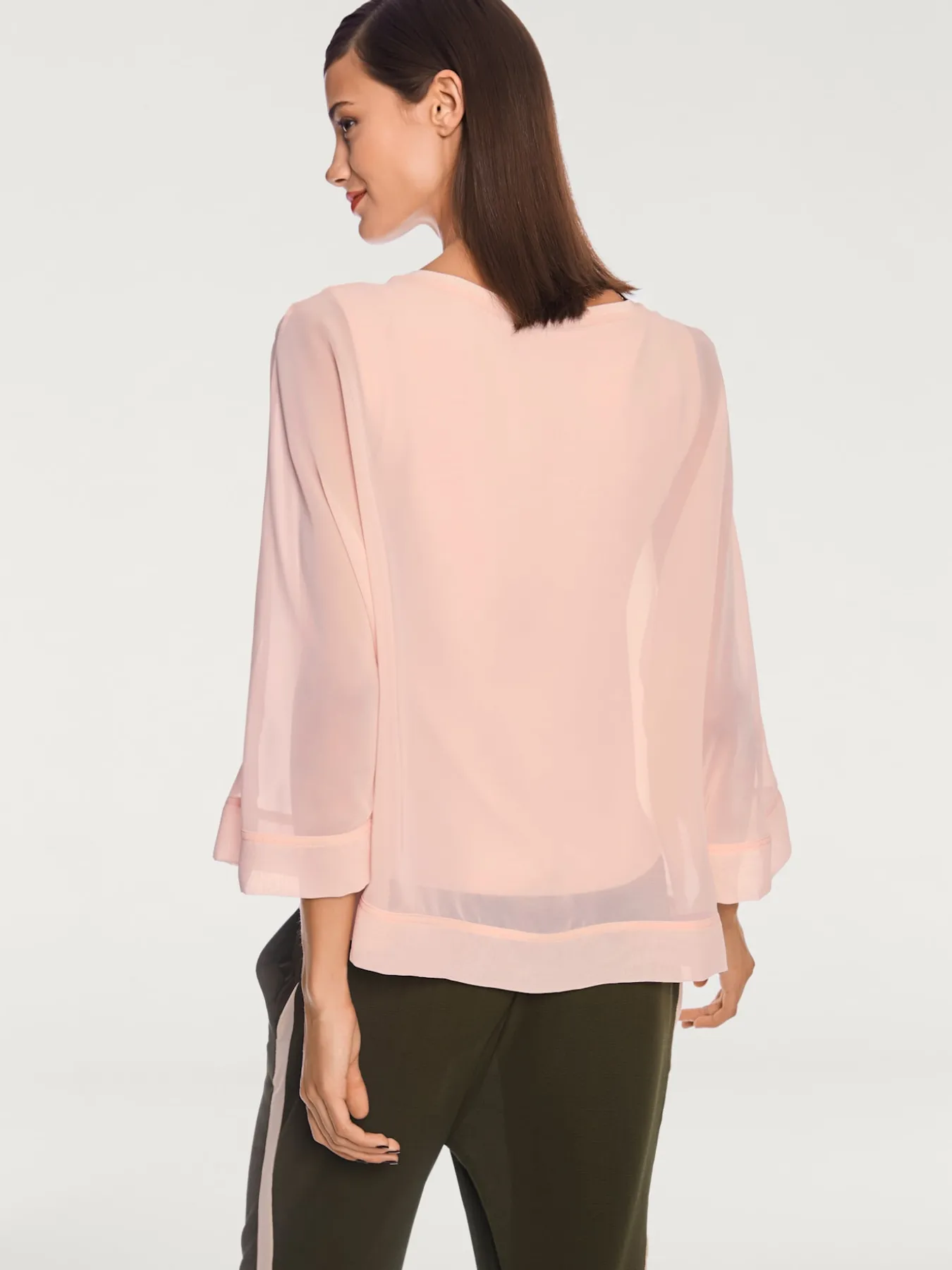 T-shirt look ample tendance
