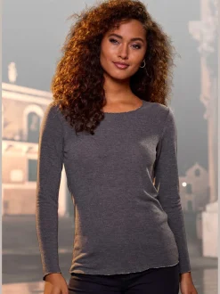 T-shirt manches longues bords pailletés raffinés à l'encolure, aux finitions des manches et à l'ourlet