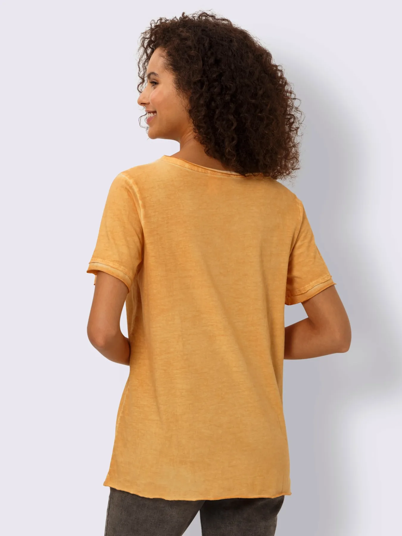 T-shirt motif gaufré tendance devant