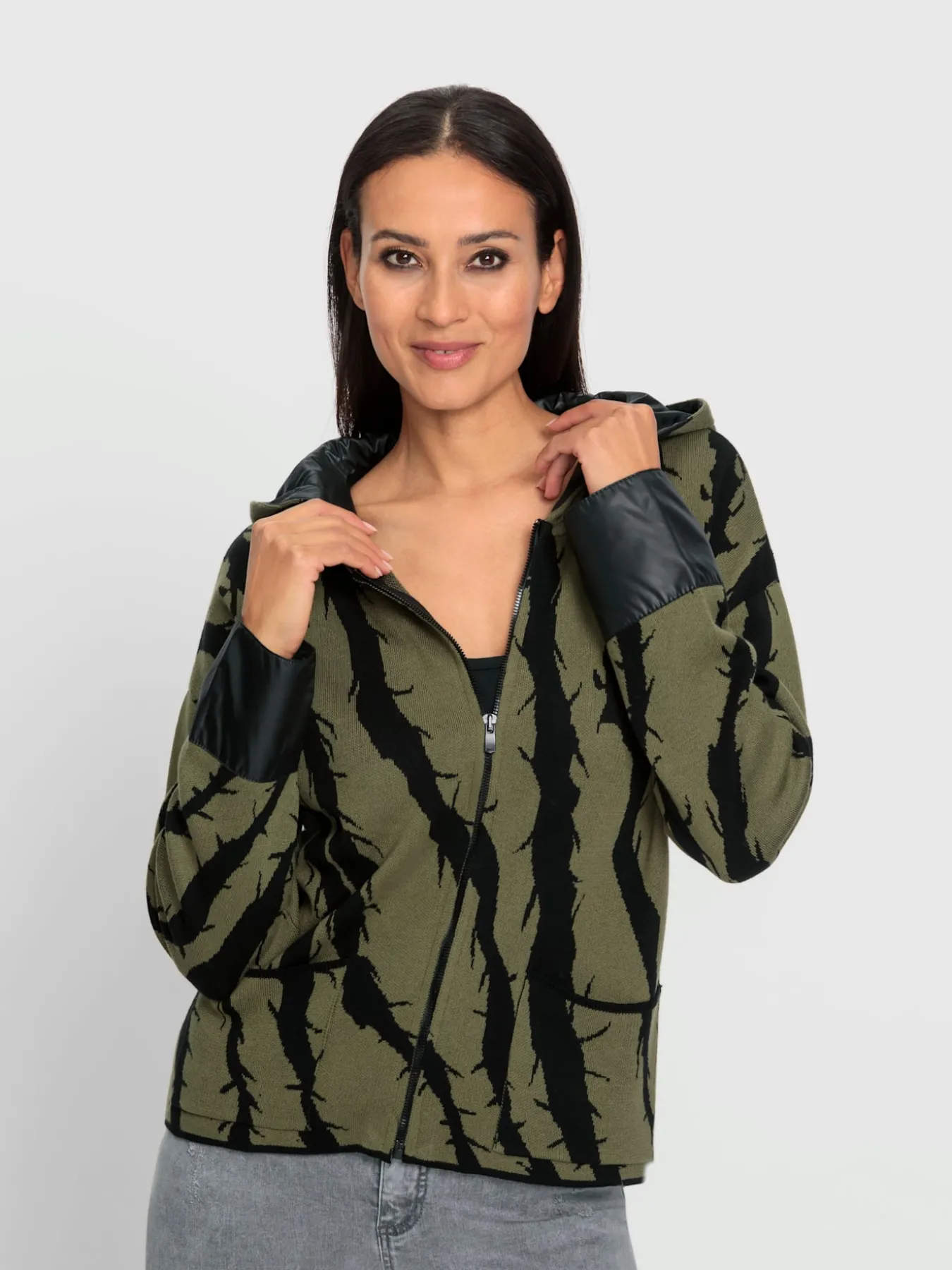 Veste à capuche en tricot mélange de matières tendance