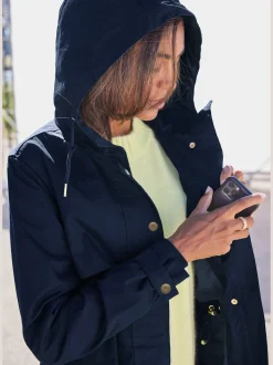 Veste d'extérieur veste légère à capuche réglable et détails dorés