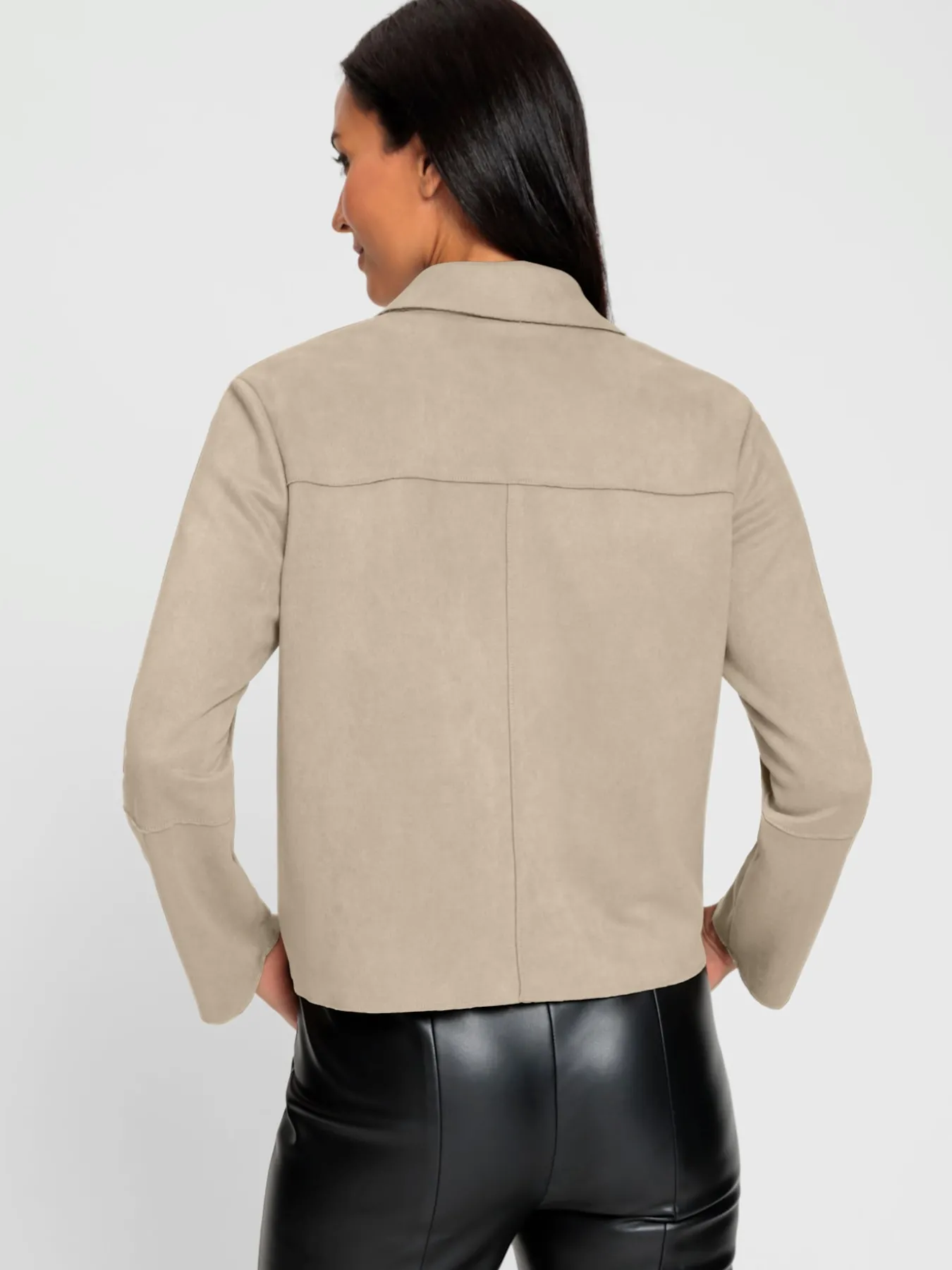Veste en synthétique bords ouverts modernes