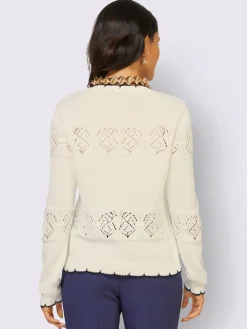 Veste en tricot ajouré avec motif ajouré