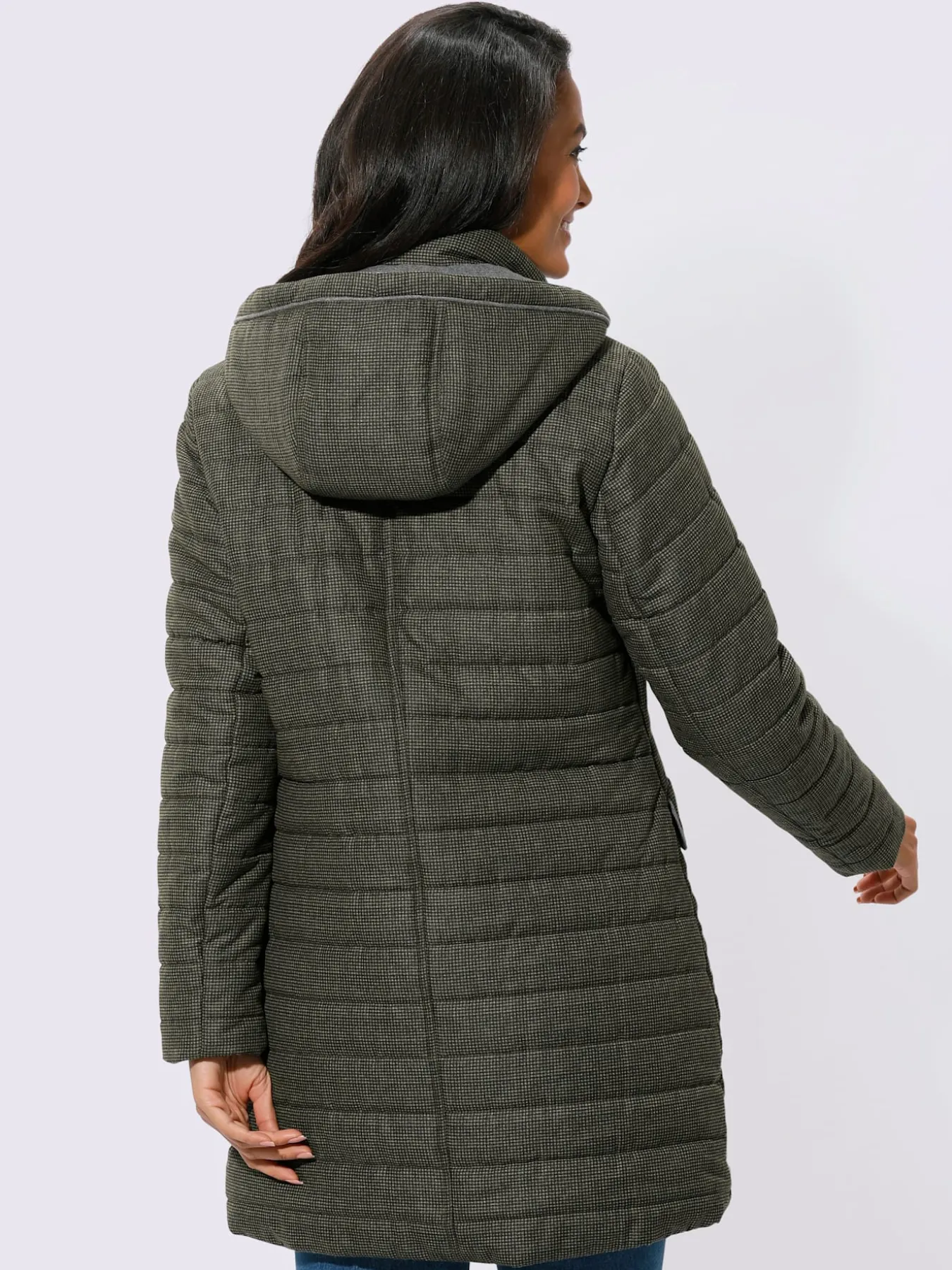 Veste longue capuche amovible grâce à une glissière