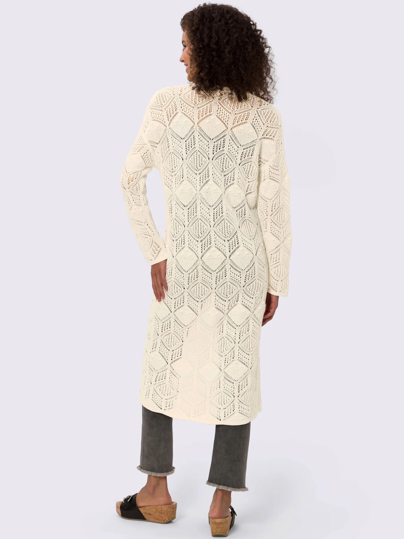 Veste longue en tricot superbe motif ajouré
